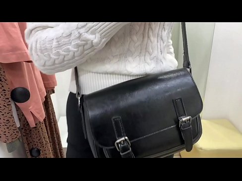 ❤️ Masturbim publik i kurvës së re FeralBerry me një dildo në dhomën e montimit ️❌ Video anale në sq.eviewporn-com.ru ❌️❤